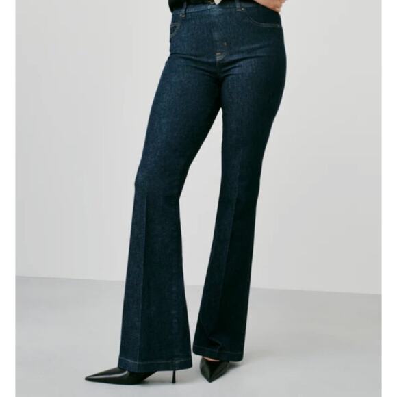 SPANX EveryWear Flare Denim Jeans Women's L Raw Indigo Dark Wash Tummy Tamer - Picture 1 of 7